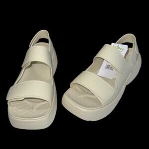 Crocs Skyline Platform Sandals Women's Beige Double Strap SZ/11 W